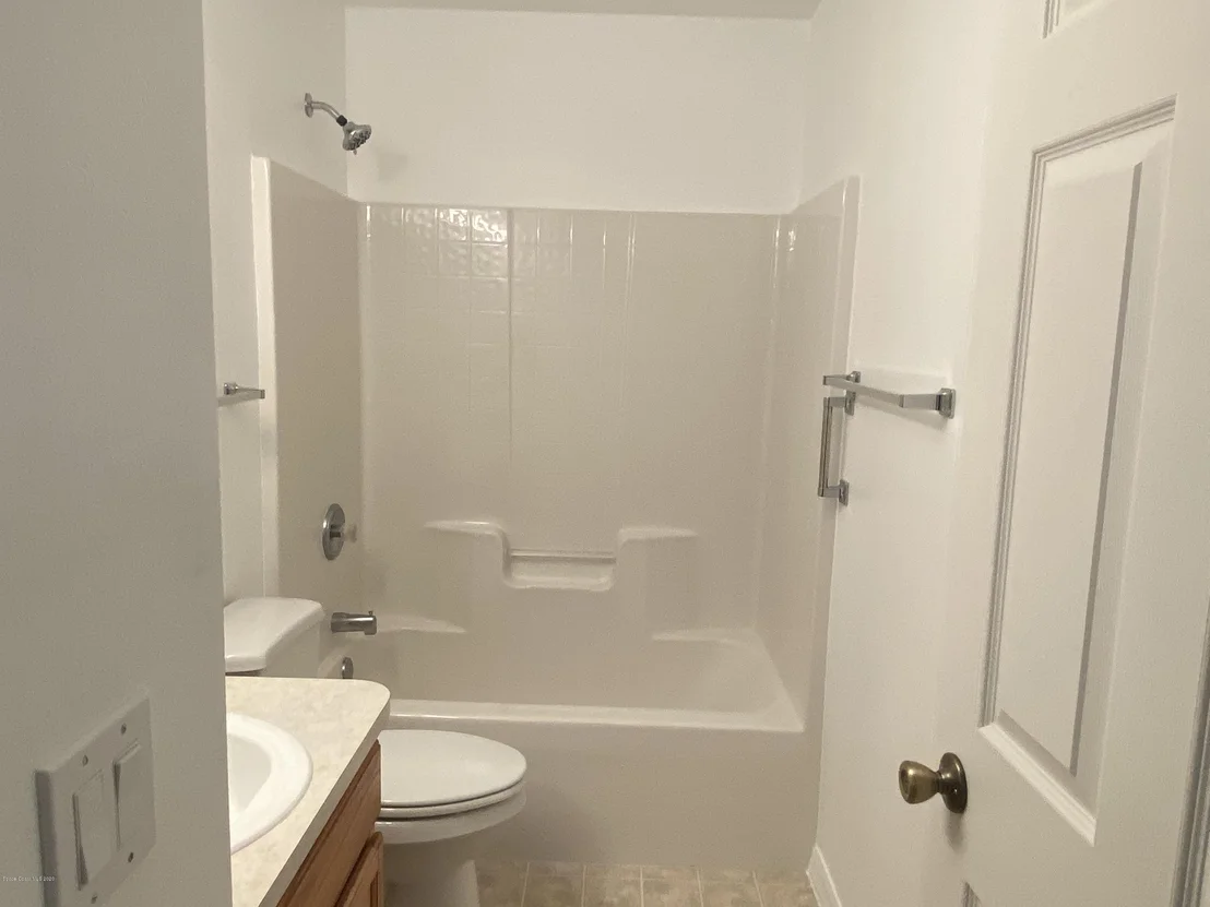 Photo of 6800 Cecil Road