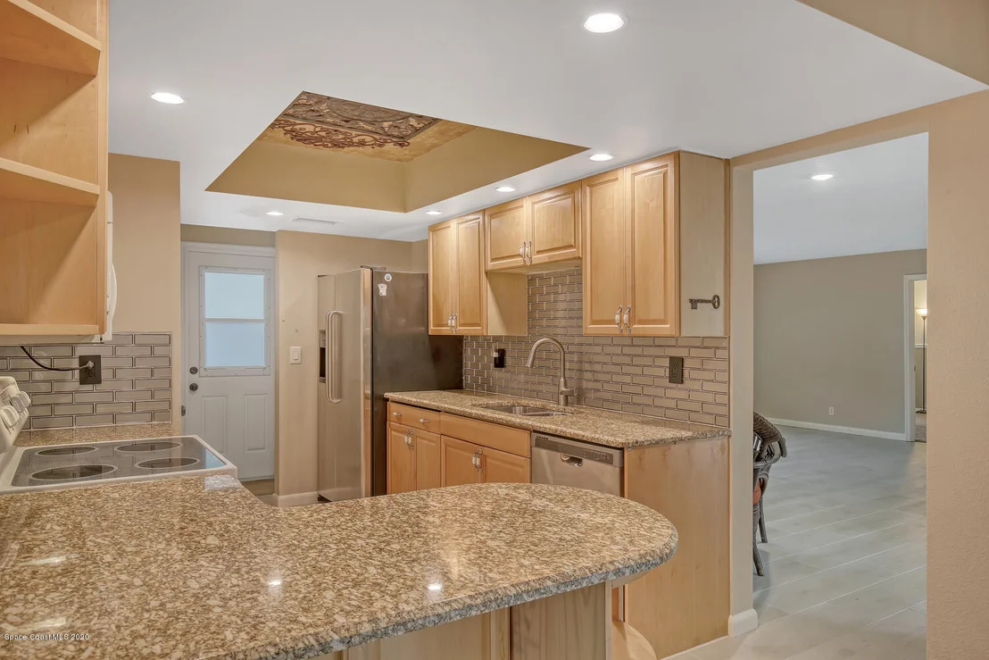 Photo of 681 Hibiscus Drive