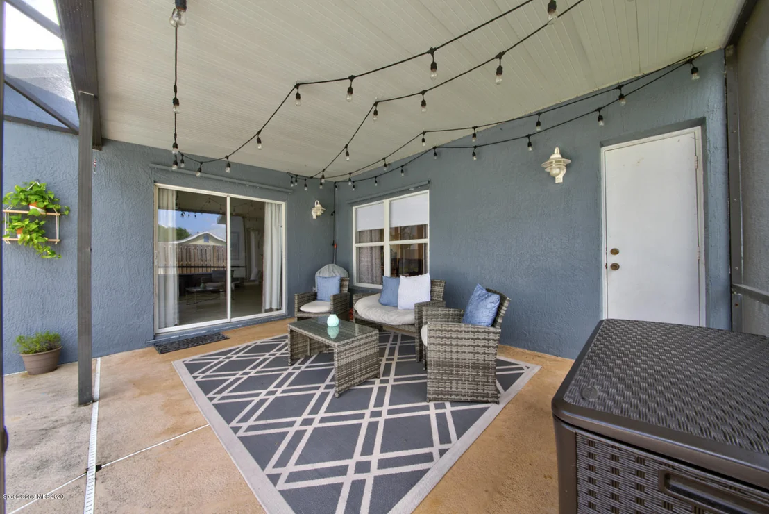 Photo of 2380 High Ridge Road