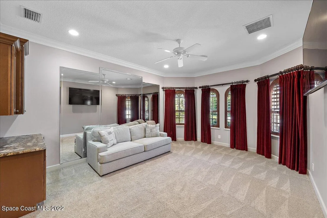 Photo of 671 Indian River Drive