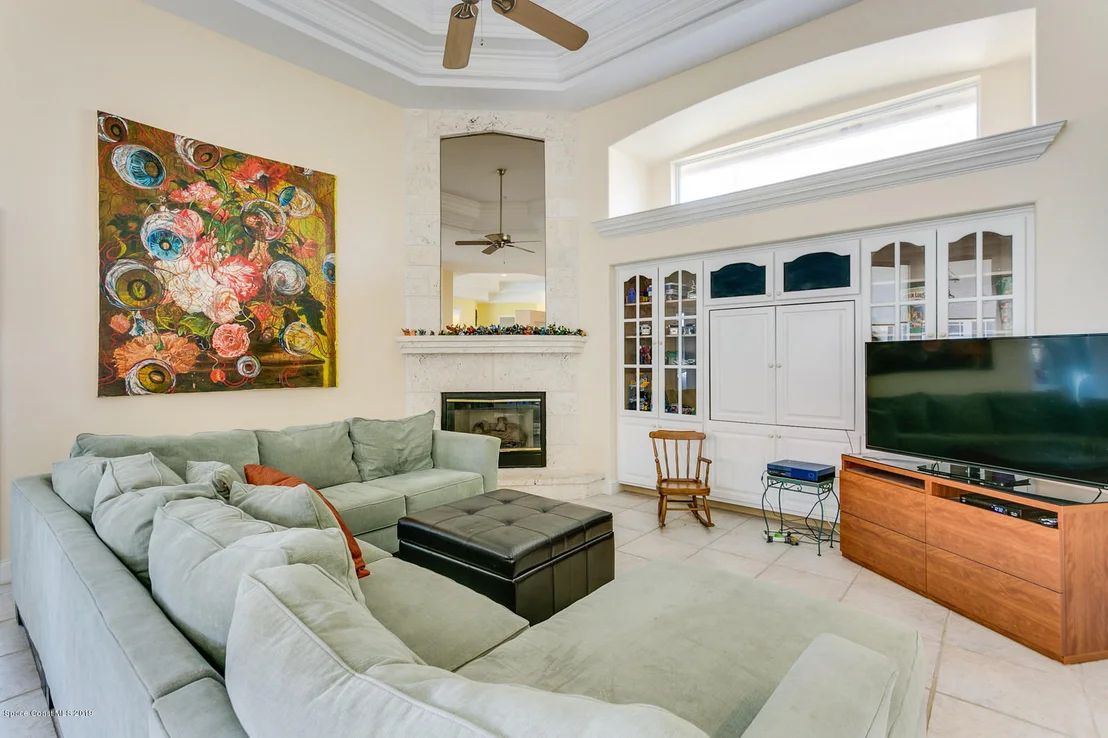 Photo of 330 Newport Drive