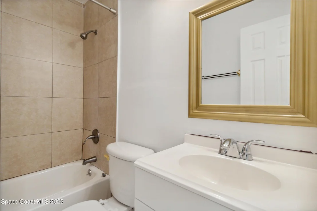Photo of 3104 Swift Street