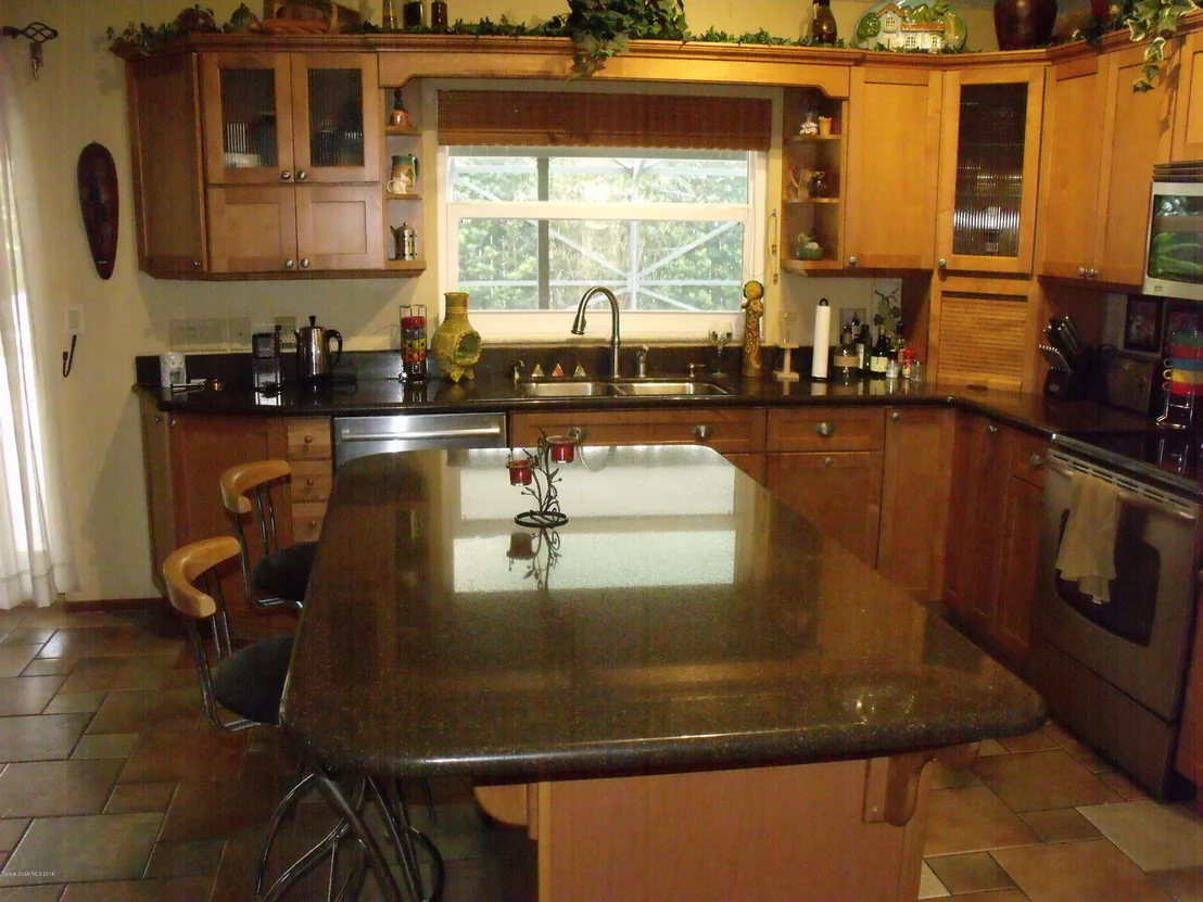 Photo of 909 Jamestown Drive