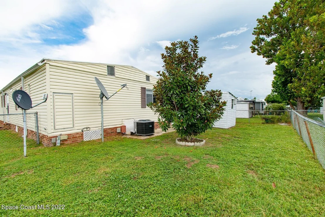 Photo of 1764 Coco Plum Street NE