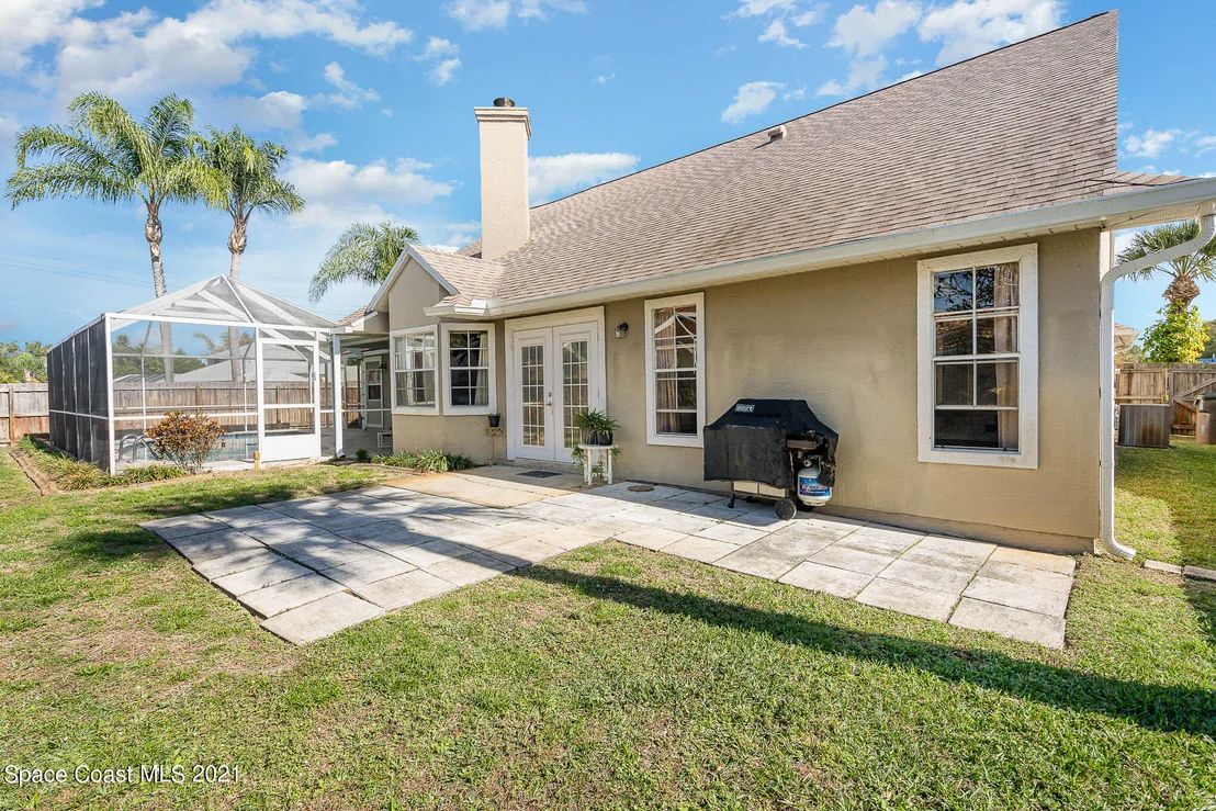 Photo of 1365 Heritage Acres Boulevard