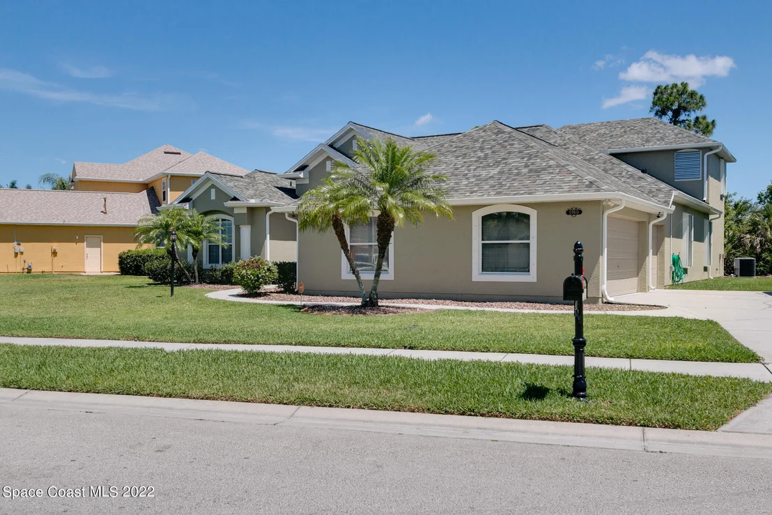 Photo of 3960 Waterford Drive