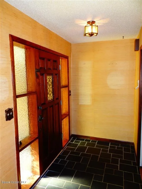Photo of 1021 Sunswept Road NE