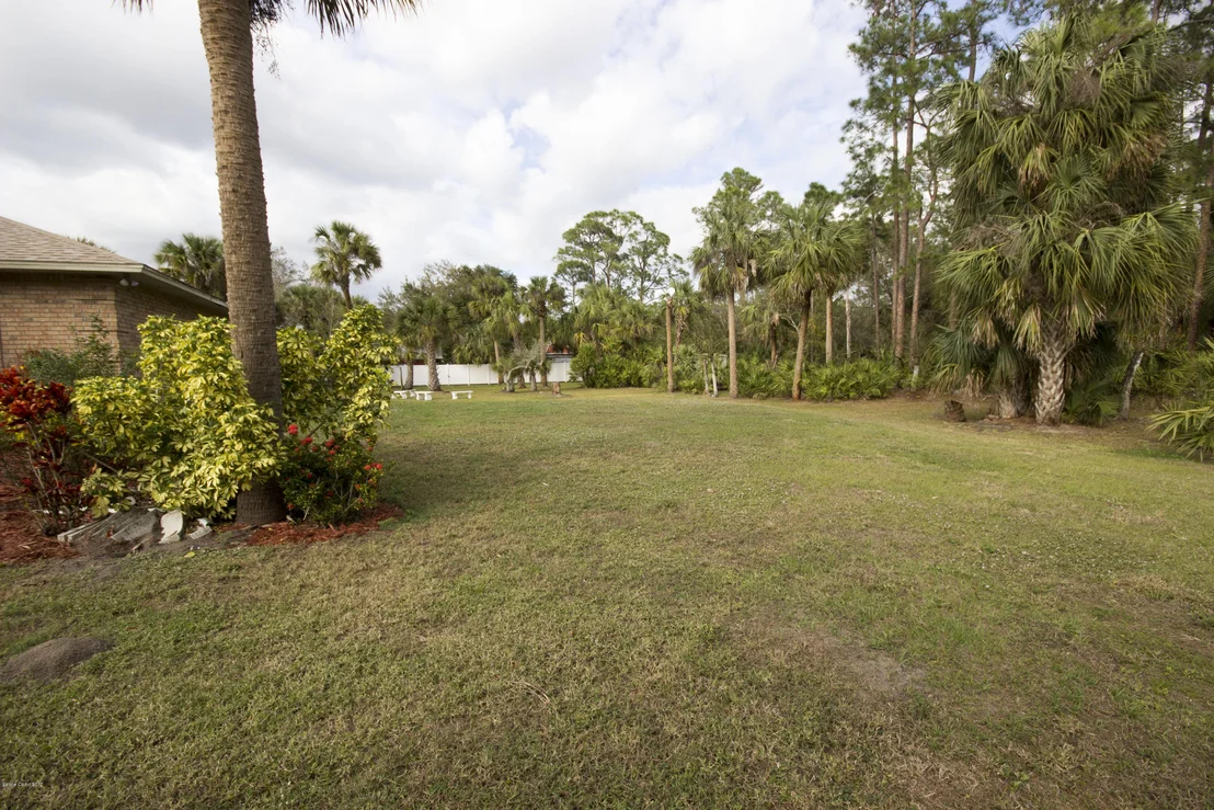 Photo of 2250 Valkaria Road