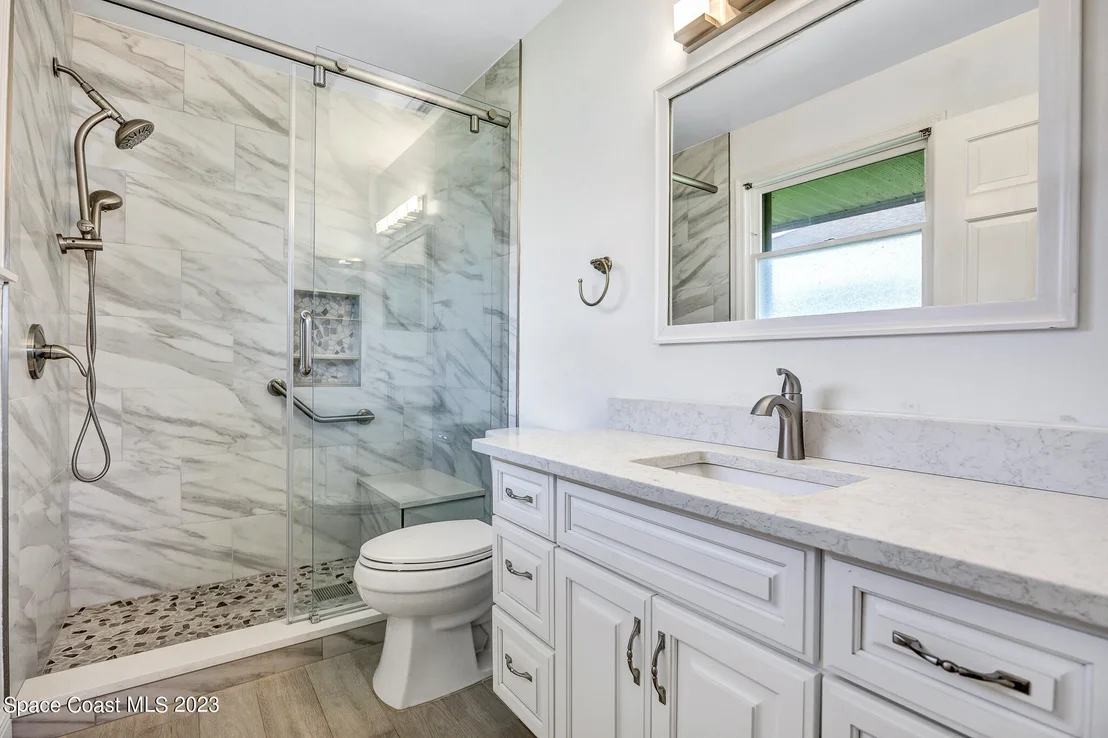 Photo of 224 Chalet Avenue