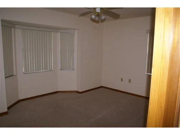Photo of 2060 Cox