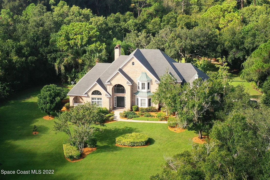 Photo of 3935 Hidden Oaks Lane