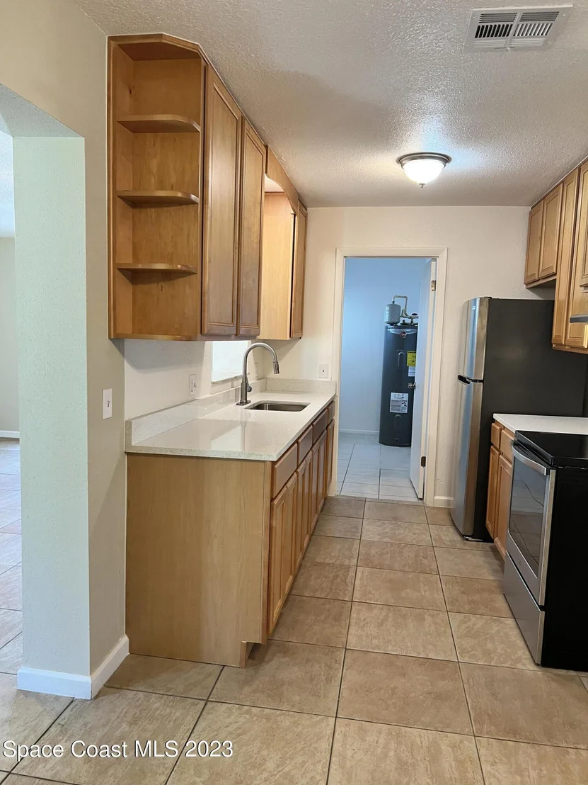 Photo of 2879 Lancaster Road