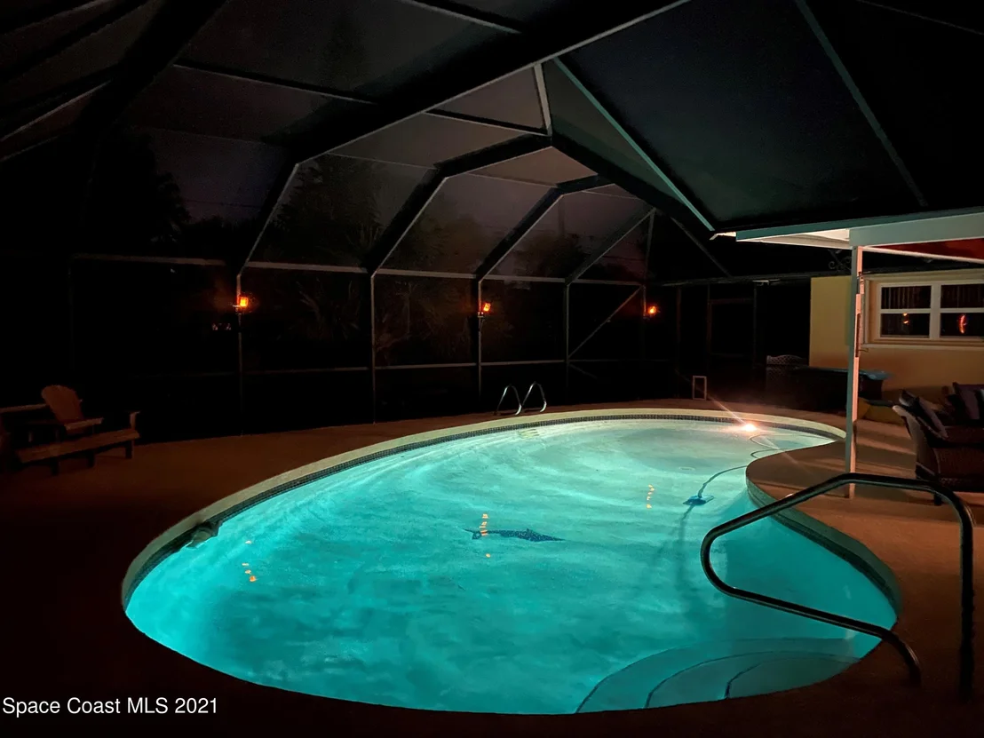 Photo of 445 Hamlin Avenue