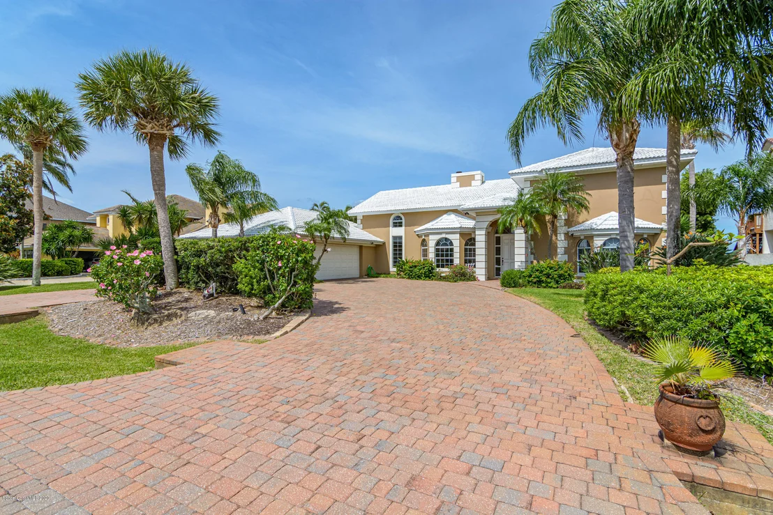 Photo of 454 Lanternback Island Drive