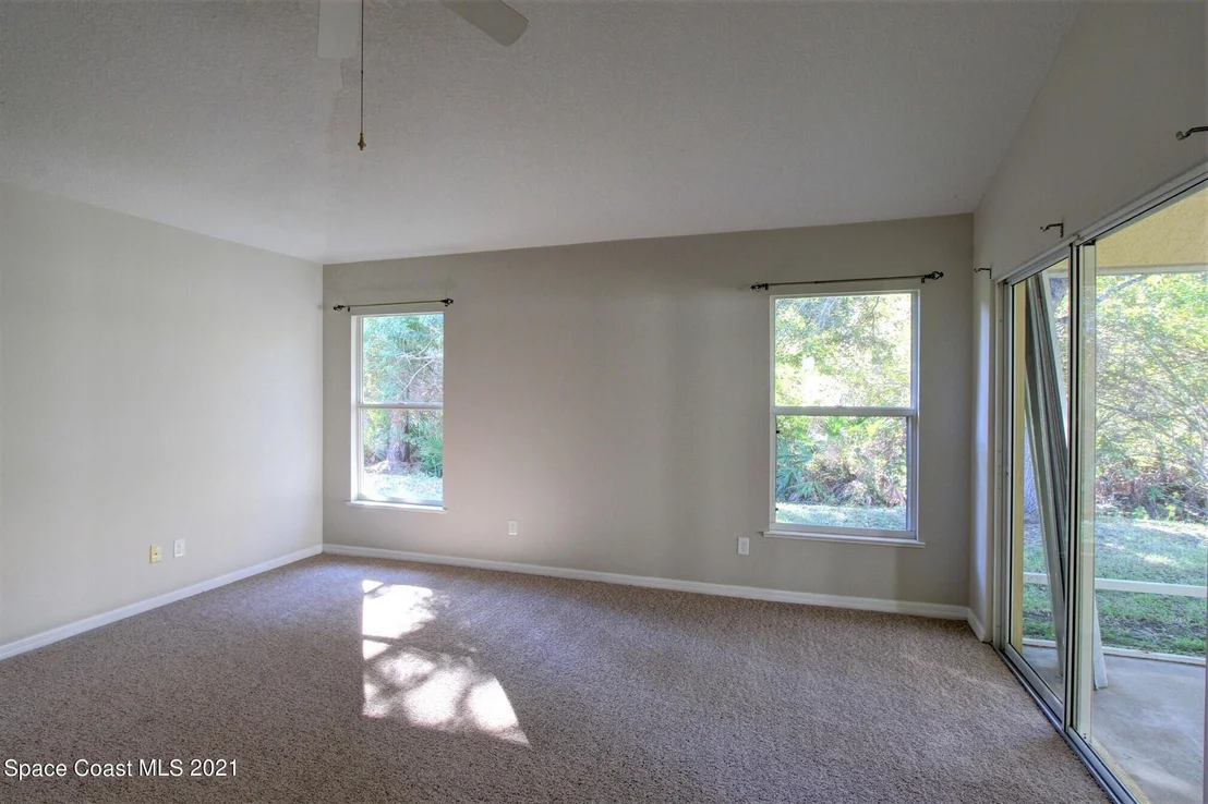 Photo of 932 Tavernier Circle NE