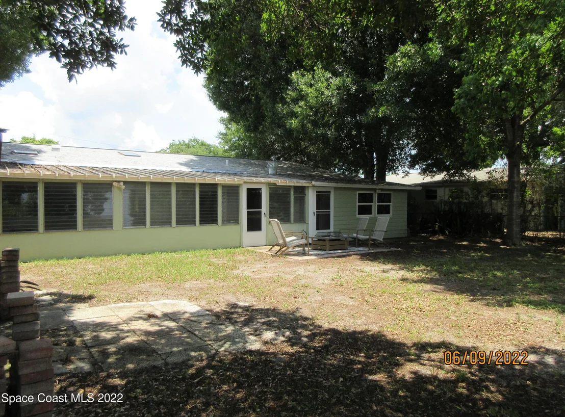 Photo of 2547 Locksley Road
