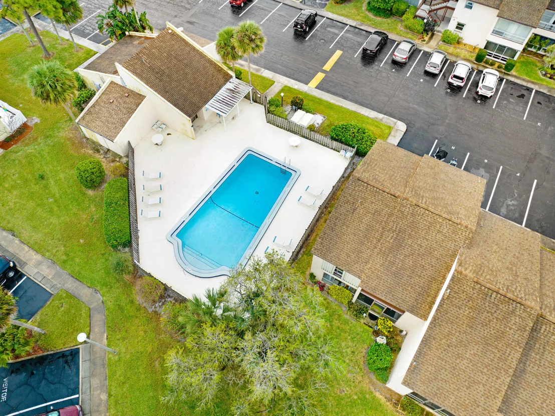 Photo of Unit 4H at 2500 Eagle Drive