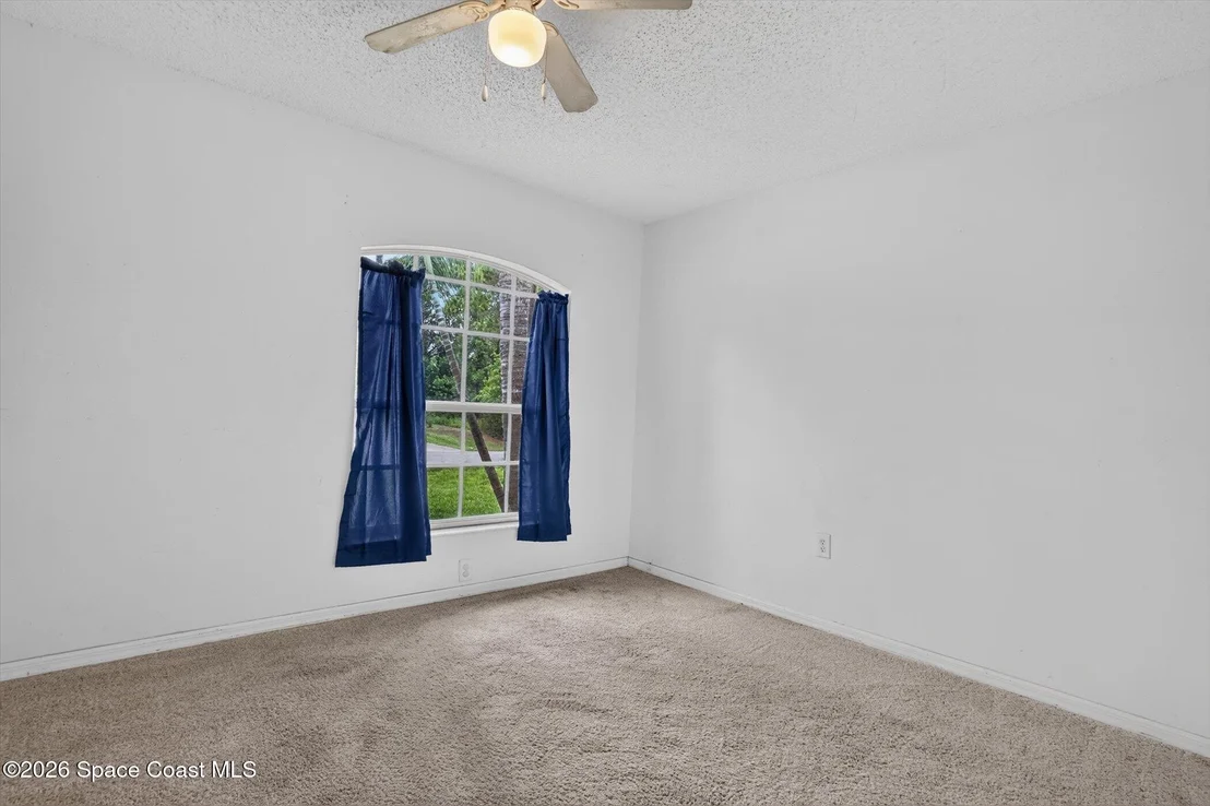 Photo of 1091 Ray Road SE
