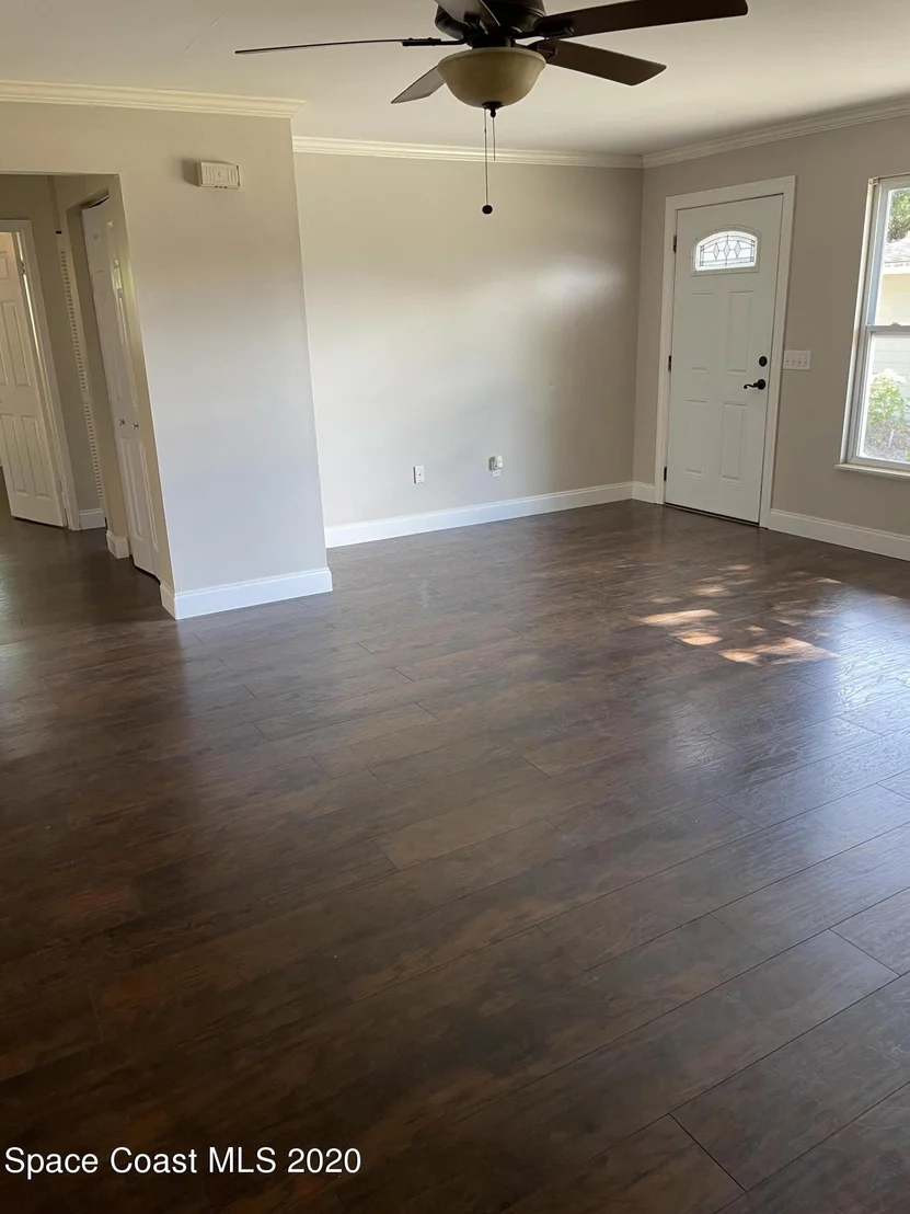 Photo of 1110 10th Place