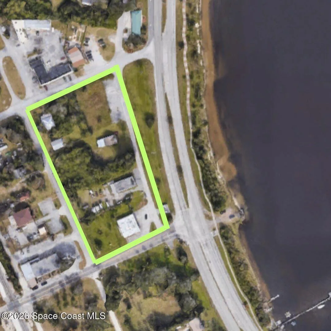 Photo of 1568 Water Drive NE