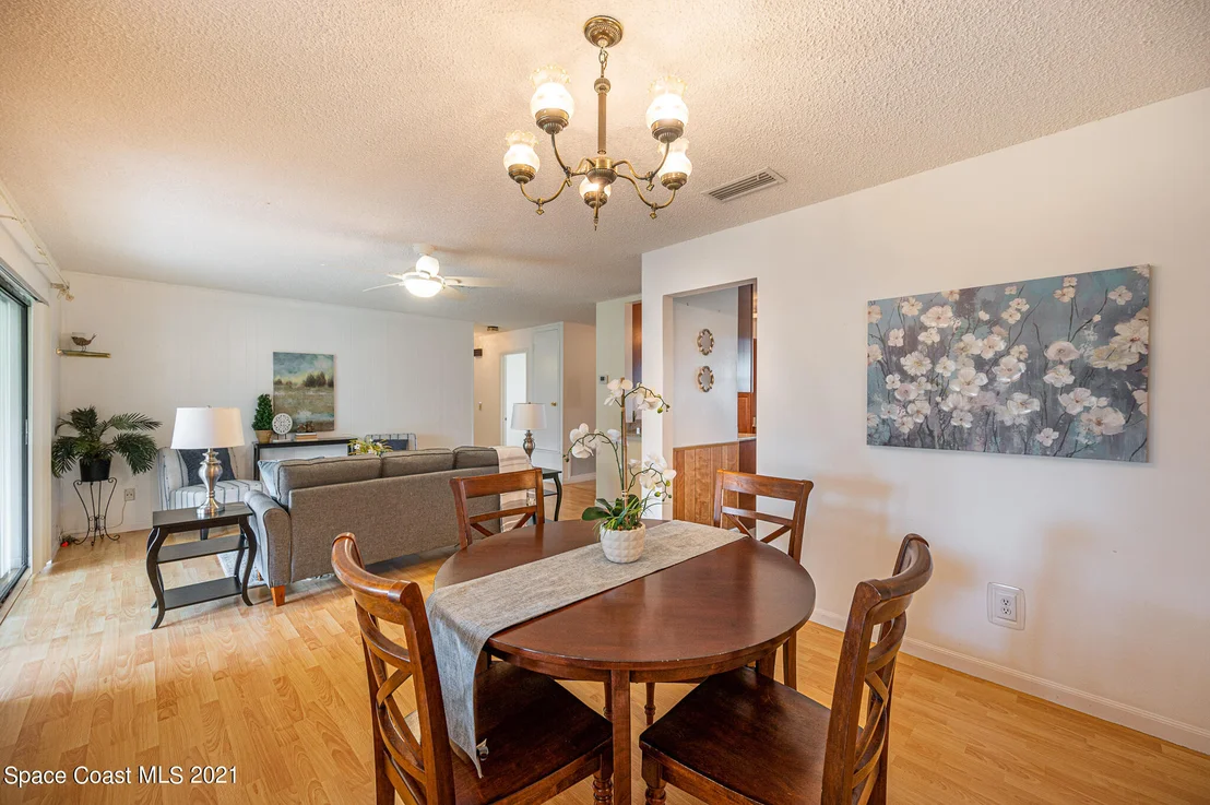 Photo of 1100 Madrid Road