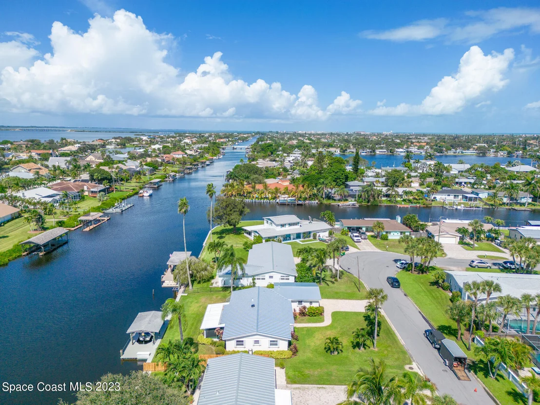 Photo of 209 River Road