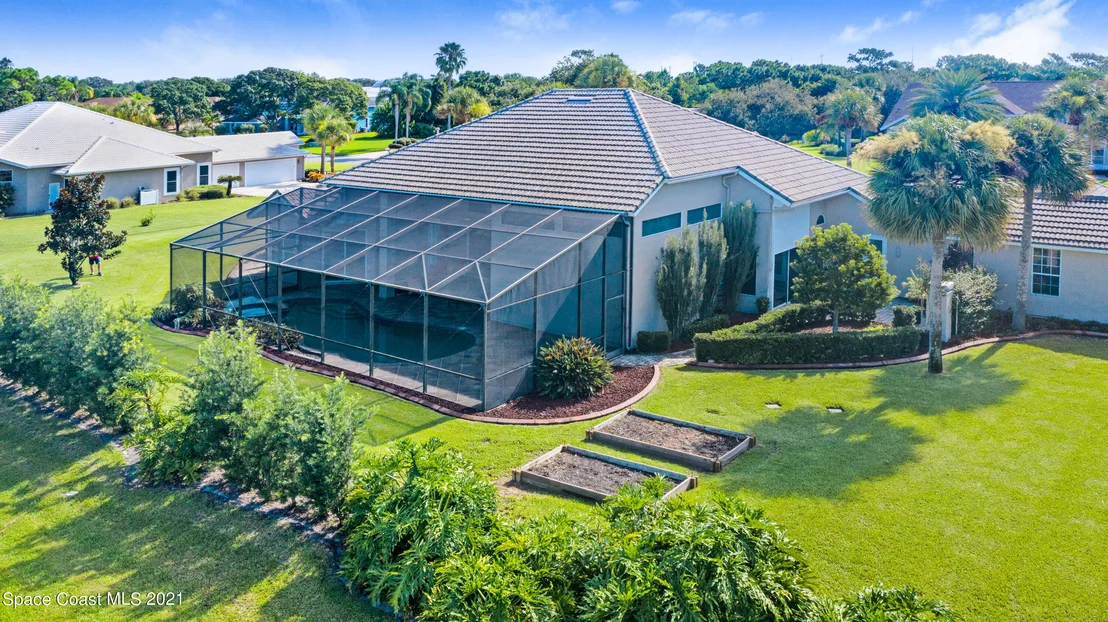Photo of 742 Glengarry Drive