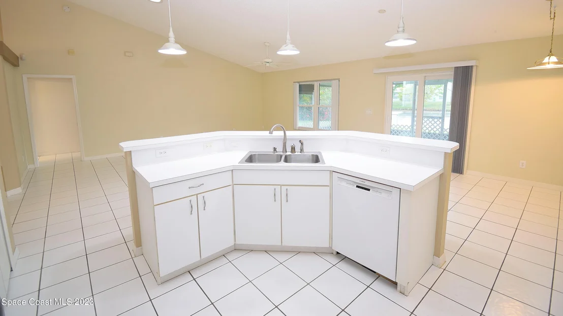 Photo of 1058 Jacaranda Circle