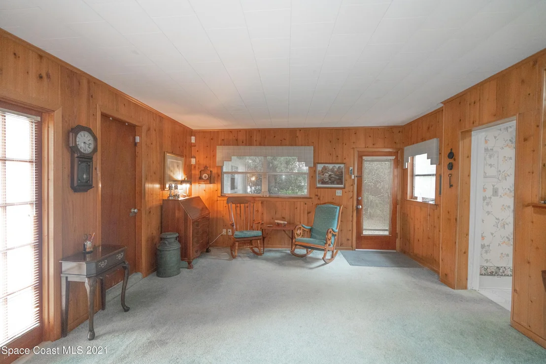 Photo of 27 Sweet Street
