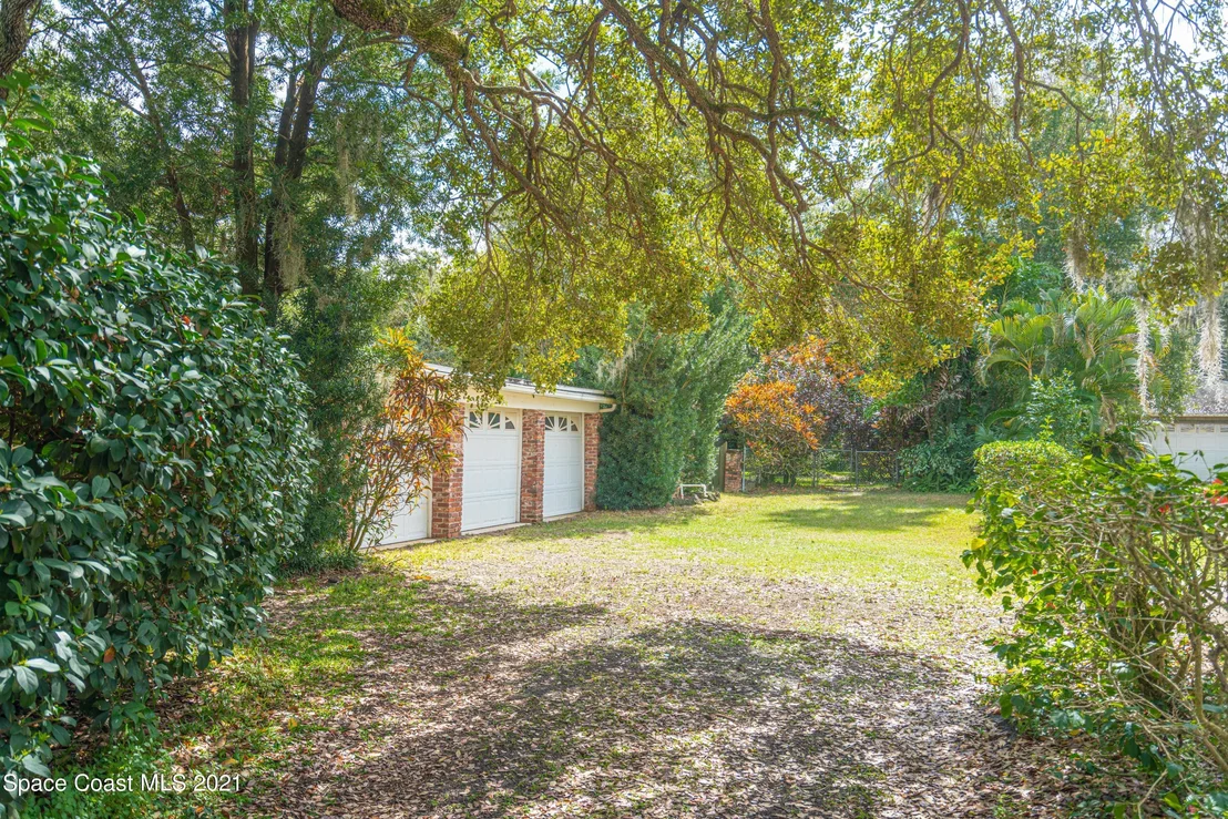 Photo of 27 Sweet Street