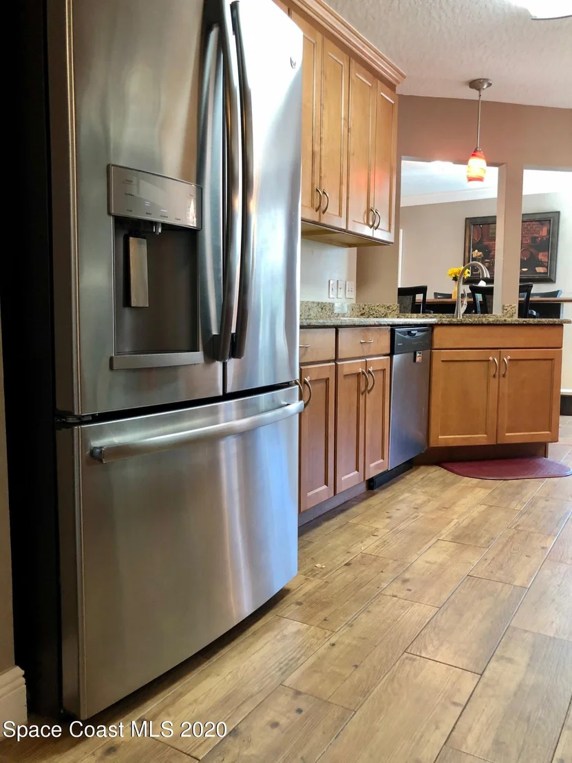 Photo of 1181 Mandarin Drive NE