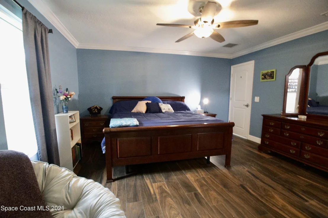 Photo of 9026 85th Place