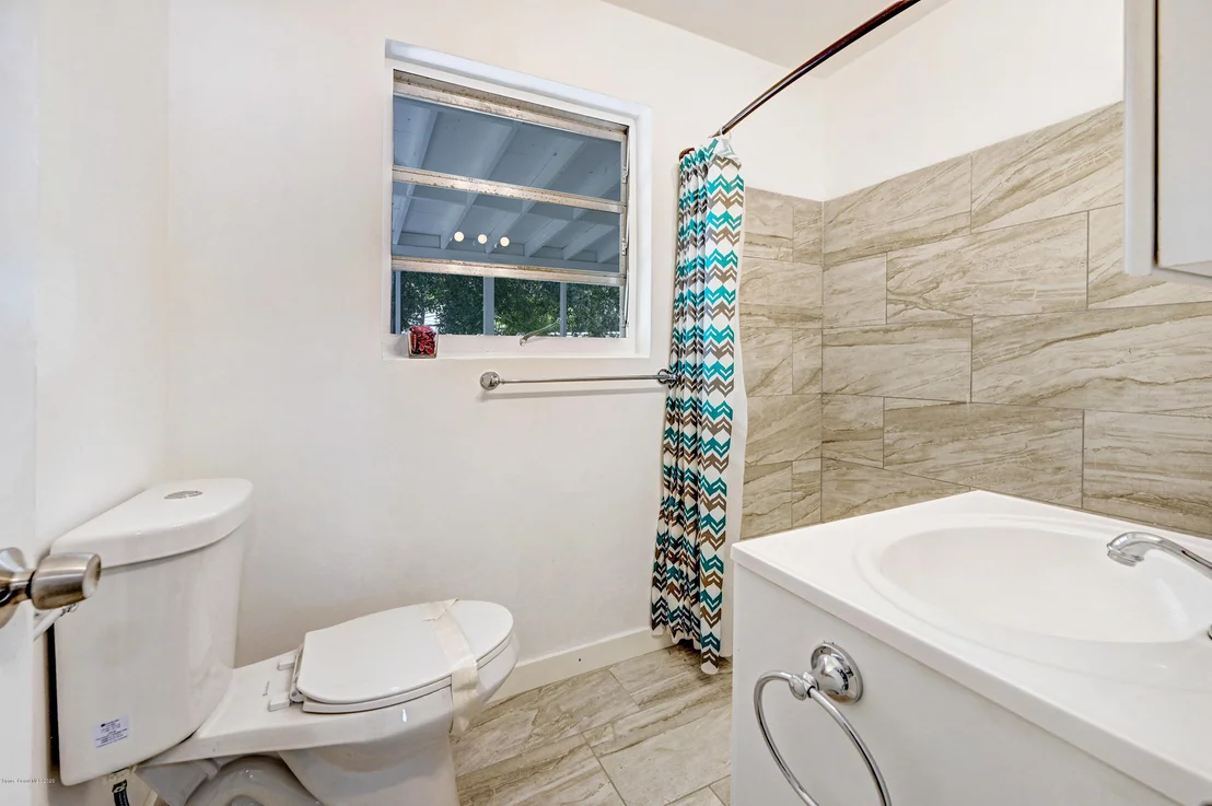 Photo of 1211 Westview Drive