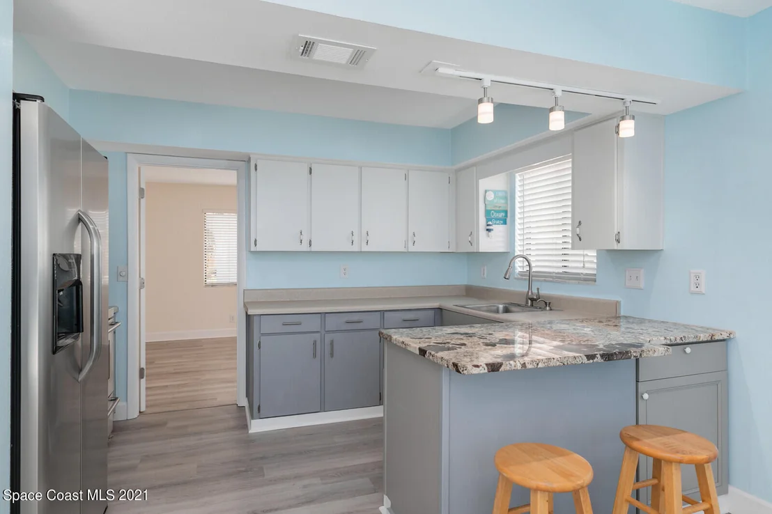 Photo of 300 Bahama Drive