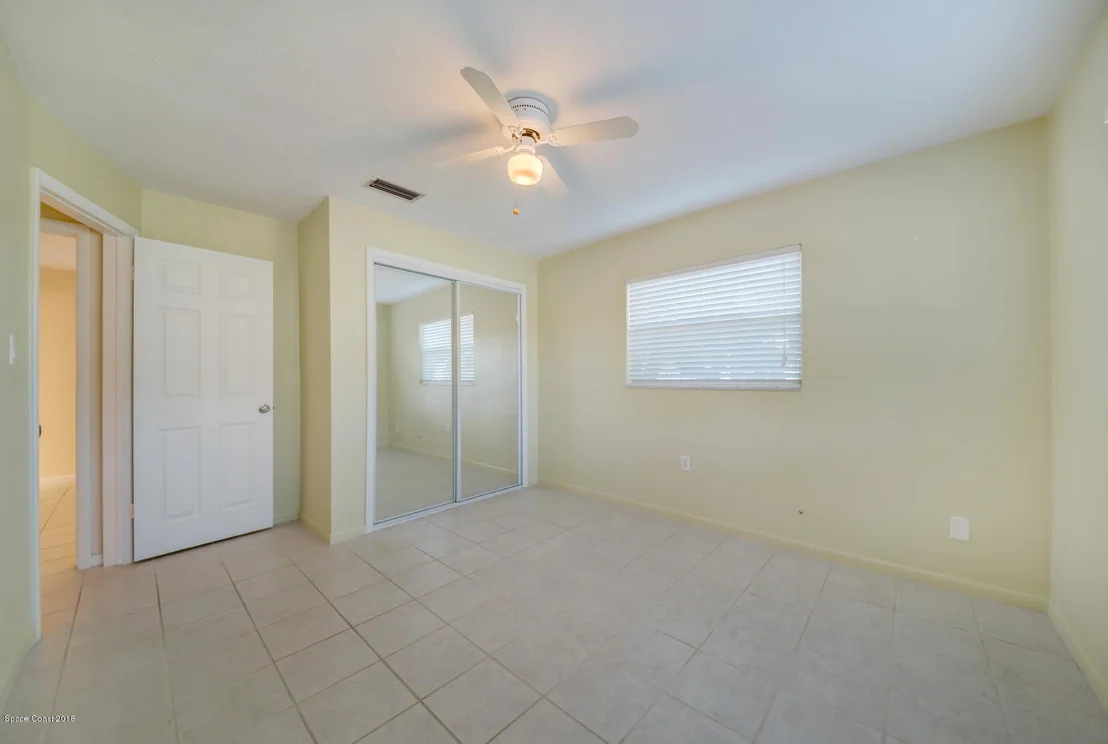 Photo of 433 Cardinal Drive