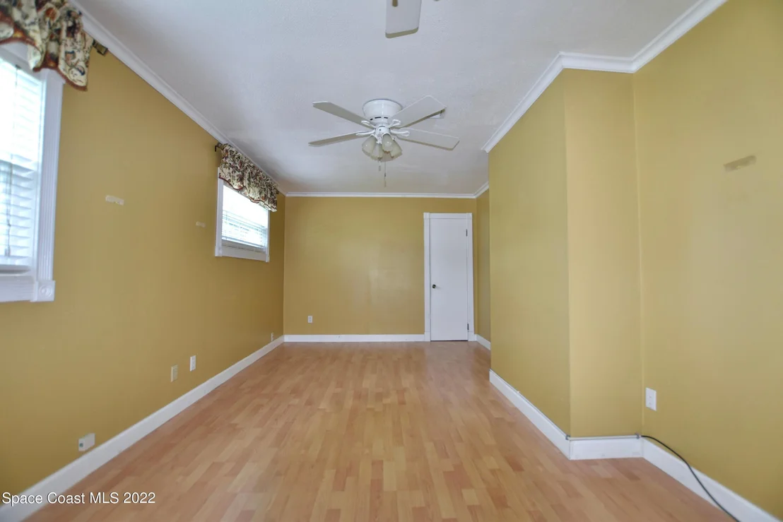 Photo of 977 Kings Post Road