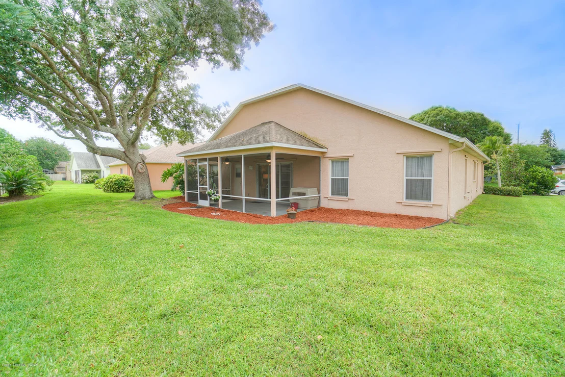 Photo of 1670 Rustic Way