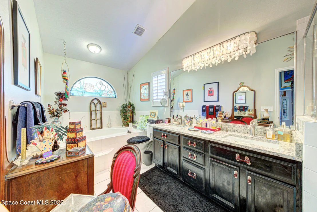 Photo of 966 Osprey Drive