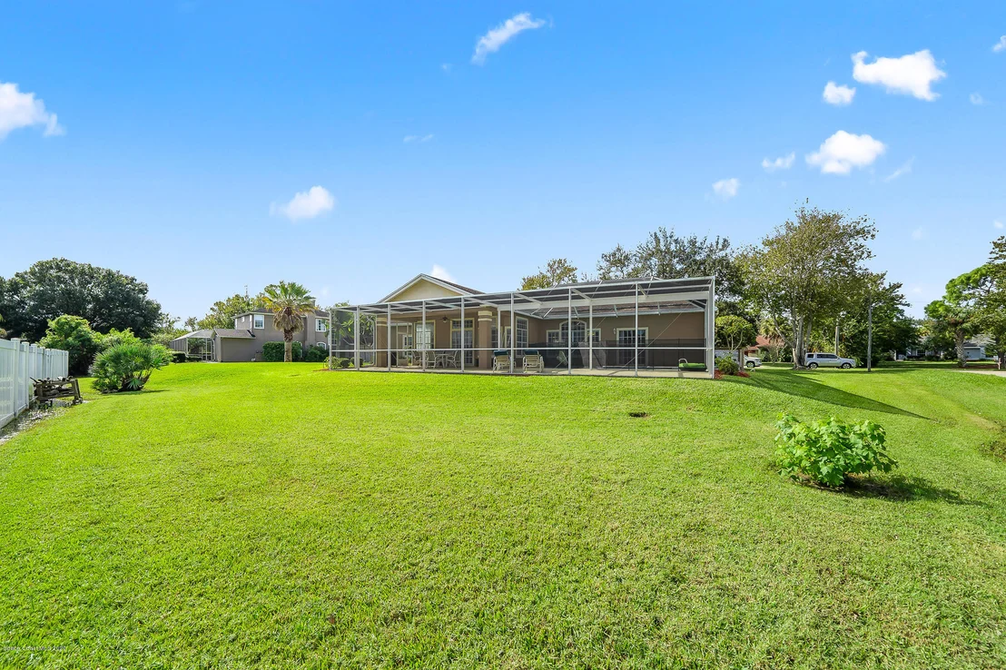 Photo of 4355 Canard Road