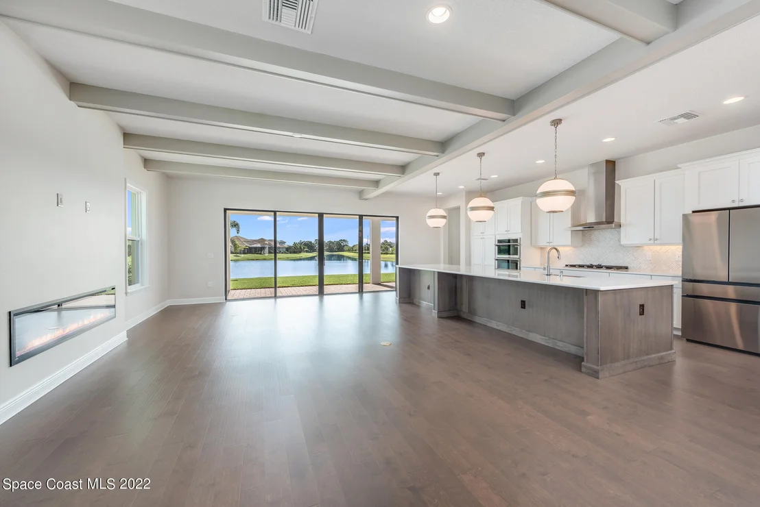 Photo of 8235 Lyside Drive