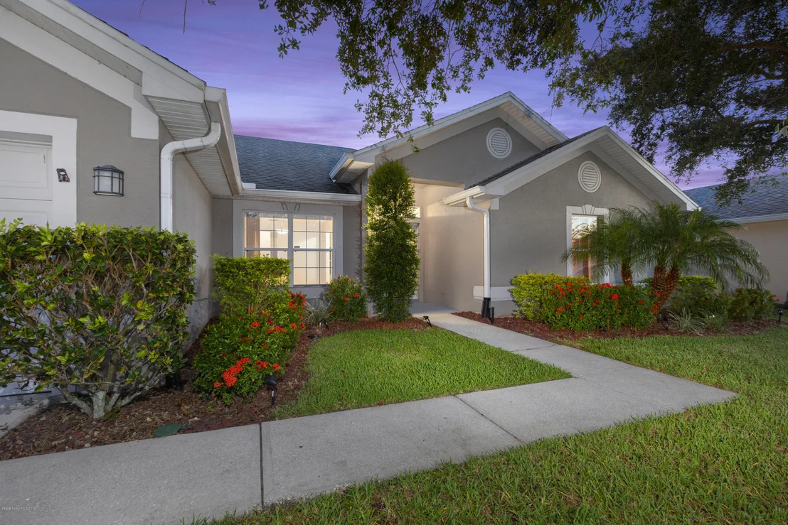 Photo of 1490 Whitman Drive