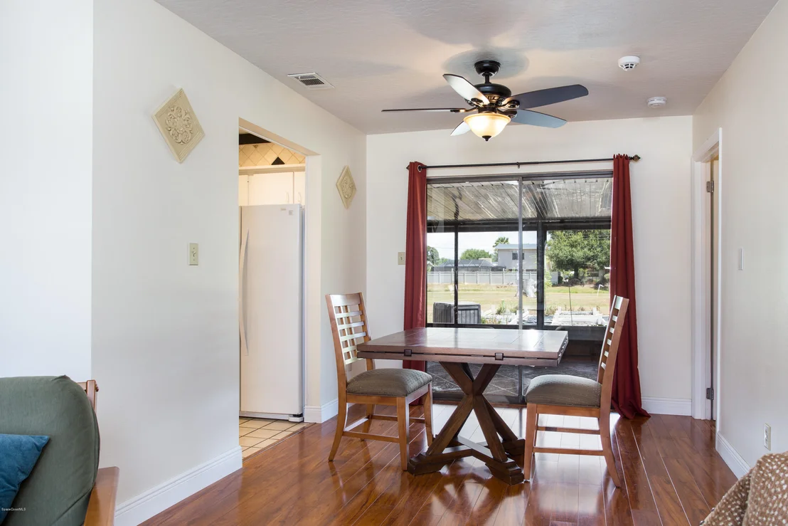 Photo of 2120 Bridle Path