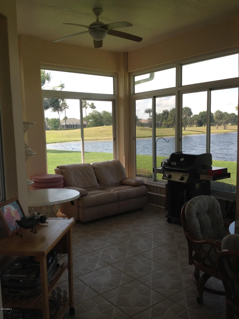 Photo of 2374 Golf Vista Boulevard