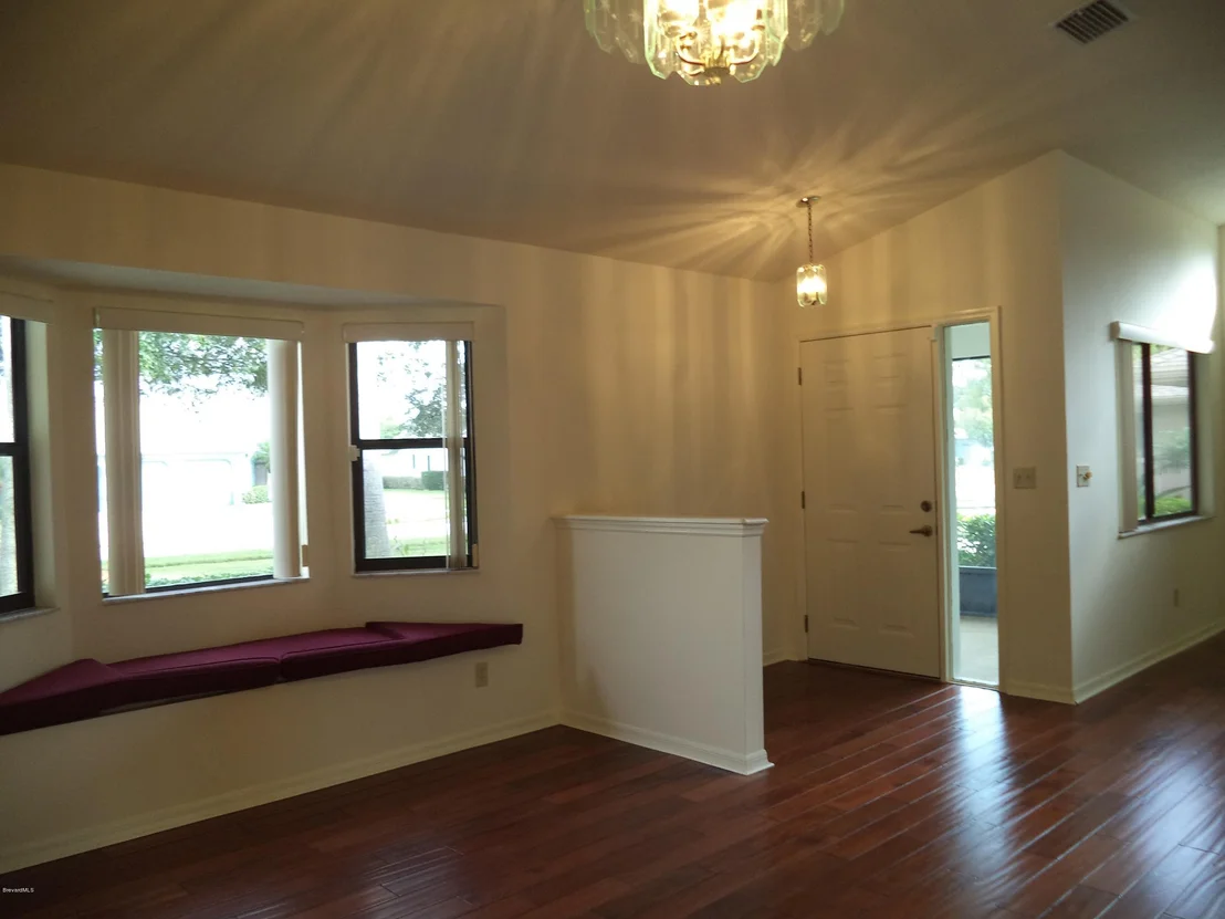 Photo of 1525 Independence Avenue