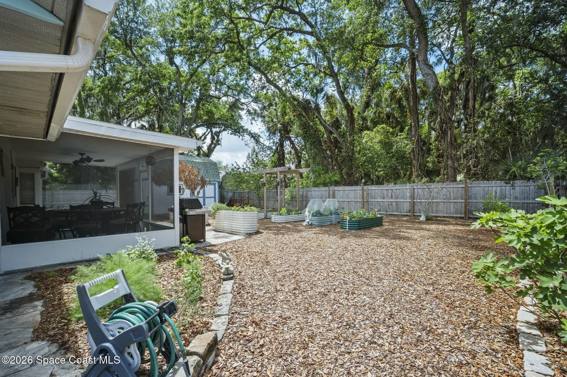 Photo of 7455 Darien Road