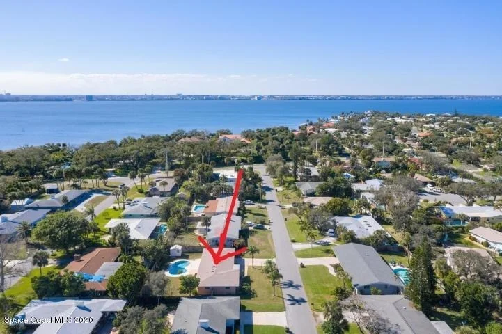 Photo of 565 Seabreeze Drive