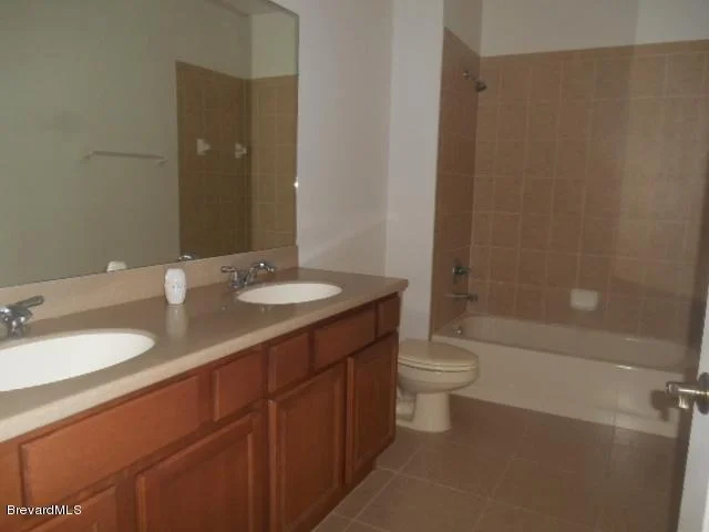 Photo of Unit 104 at 6005 Highway 1