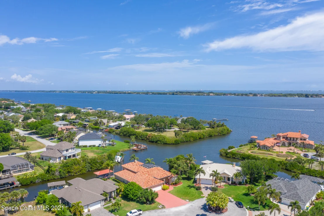 Photo of 502 Topsail Drive