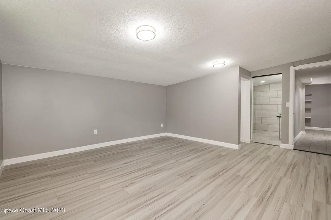 Photo of 2635 Hereford Road