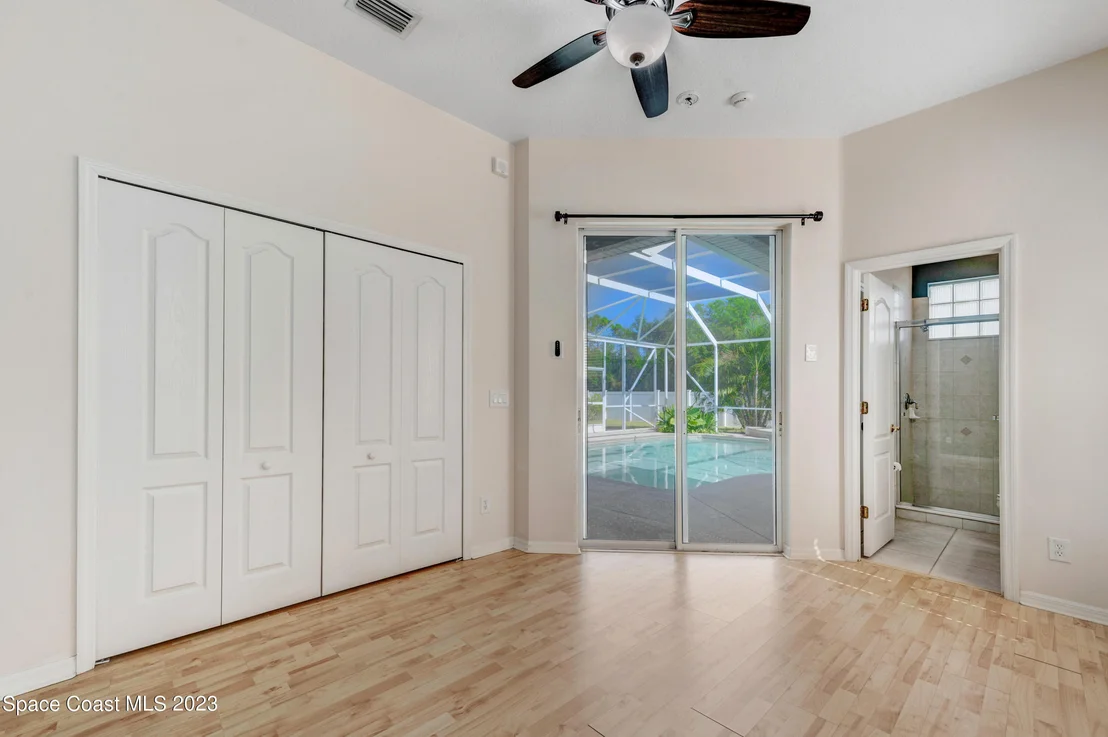 Photo of 1421 Whitman Drive